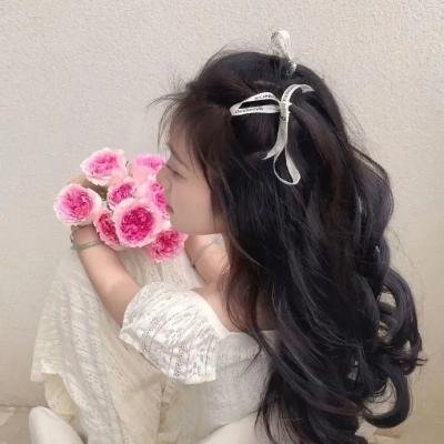 地铁女孩